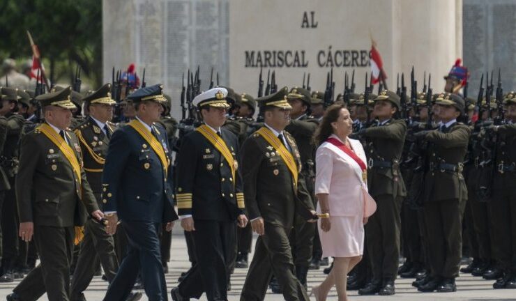 Decreto permite que as Forças Armadas do Peru atuem contra o aumento da imigração ilegal