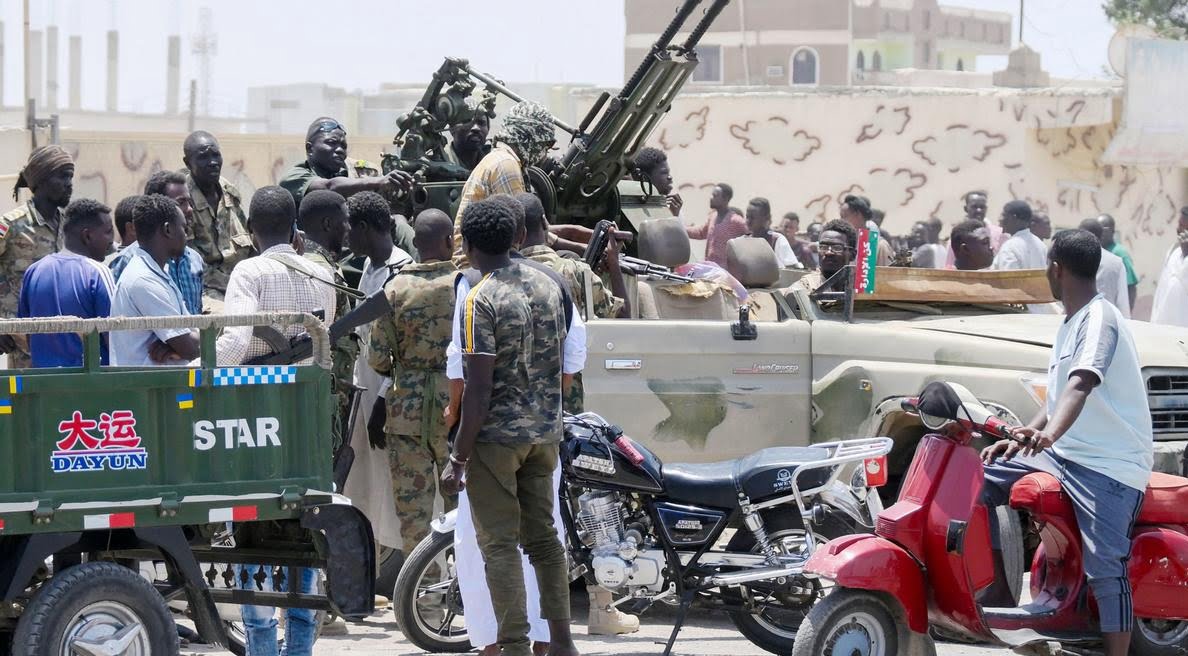 Forças de Segurança do Sudão continuam em luta dentro de área Civis causando mais de 180 mortes - AFP