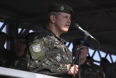 Comandante do Exército expõe números e desafios das forças armadas