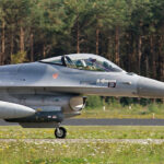 Treinamento de Pilotos Ucranianos para Operar F-16 nos EUA: Preparação Intensa para Fortalecer as Capacidades Aéreas